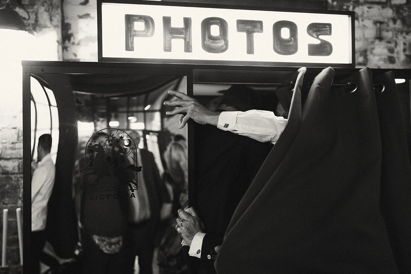 Hold on in the photo booth